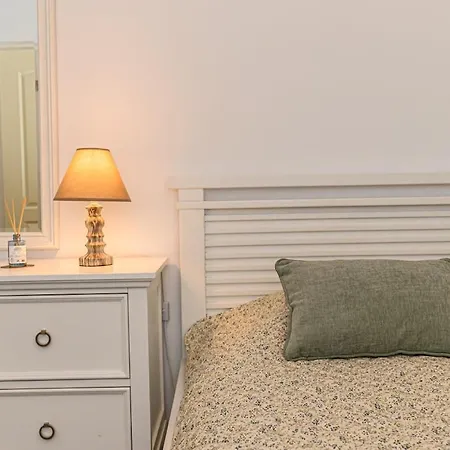 Apartament Hillside Near Center