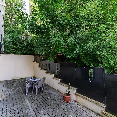 Apartment Hillside Near Center Brasov