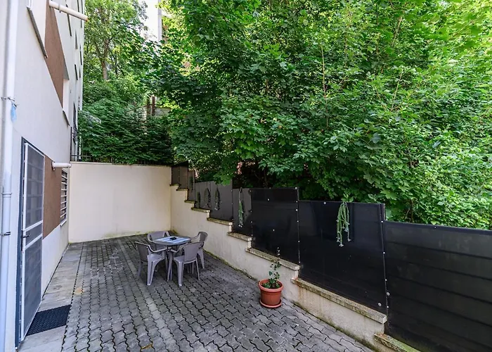 Apartment Hillside Near Center Brasov