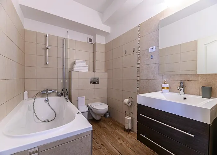 Hillside Near Center *